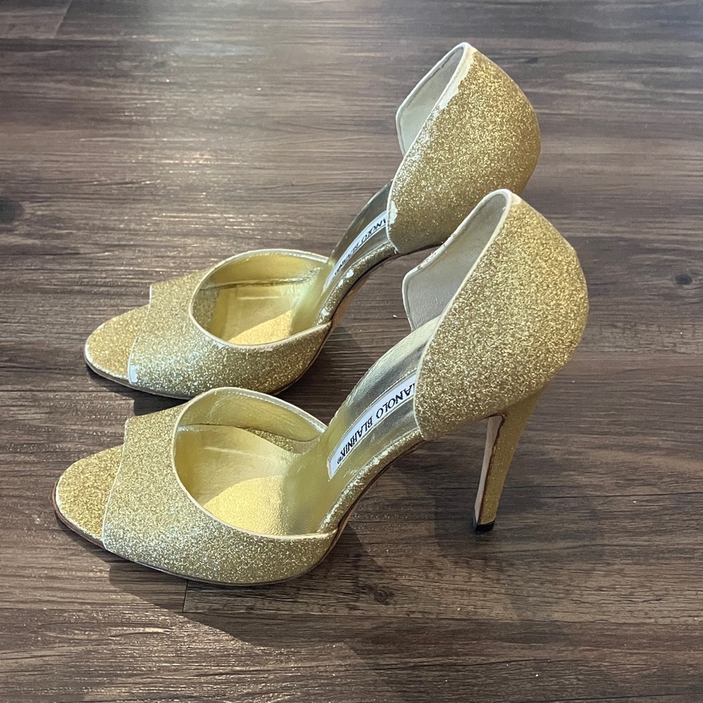 Manolo Blahnik Gold Open Toe Glitter High Heels